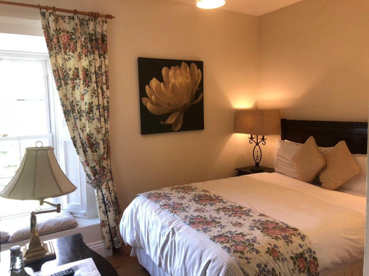 The Old Coach House Hotell Avoca Eksteriør bilde